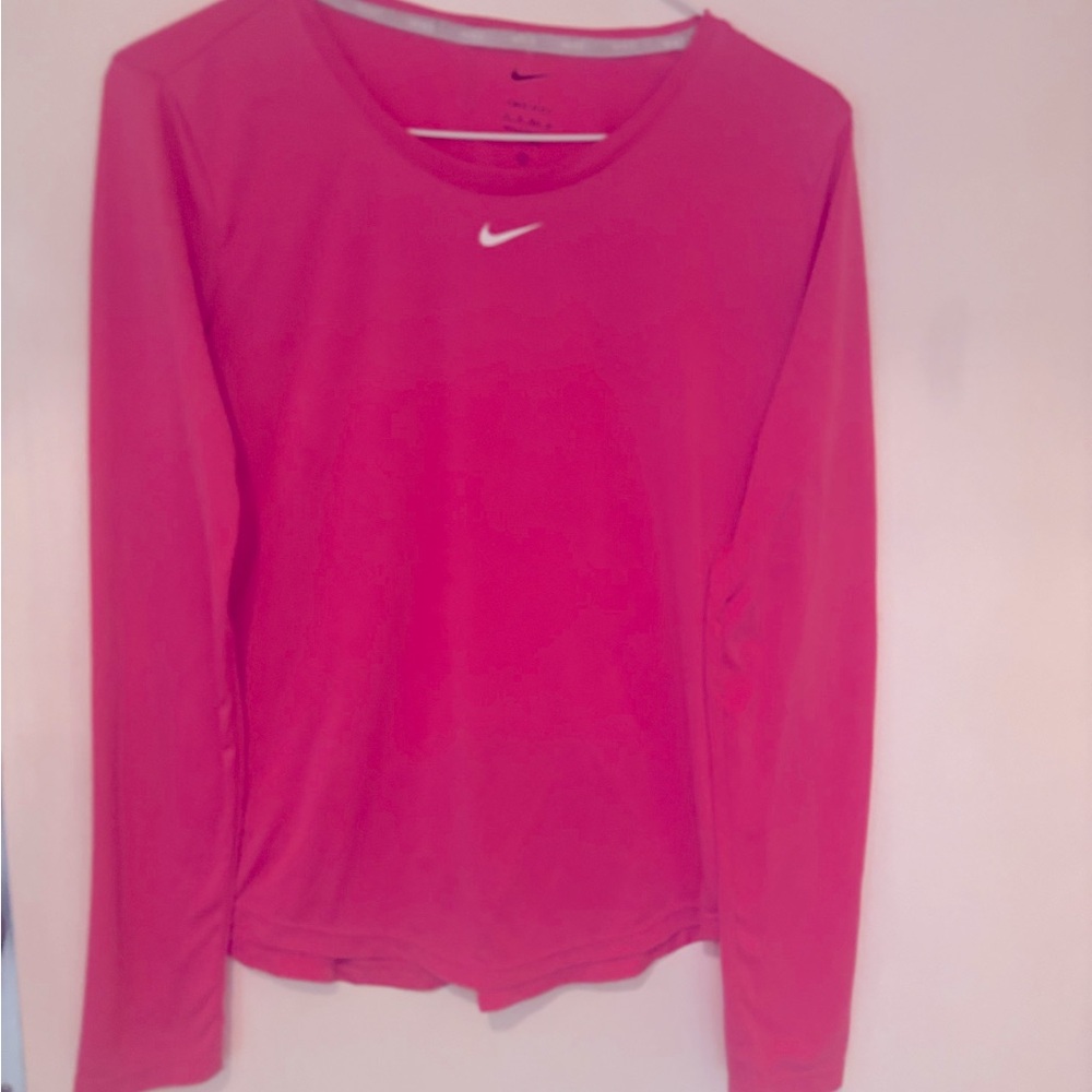 Nike Women's Pink Long Sleeve Top, size Xs